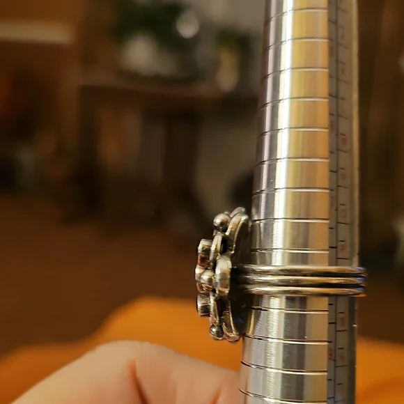 Nicky Butler Silver Floral Ring with Deep Red Stones - Picture 5 of 9